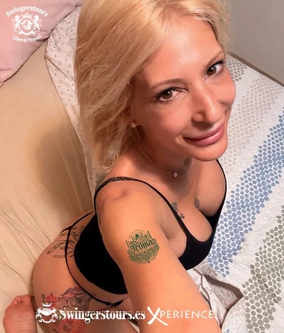 Auténtica pulse photo by TROIKA BY SWINGERSTOURS — Red Social Adulta